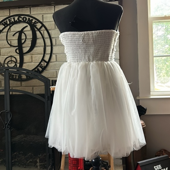 Do+Be White Mini Dress - Picture 4 of 14